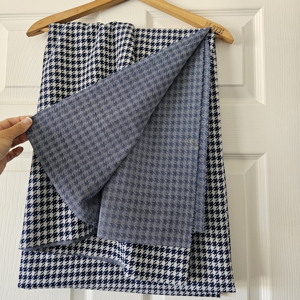 1970s Vintage Polyester Houndstooth Navy White Fabric 2+ Yards - Picture 2 of 6